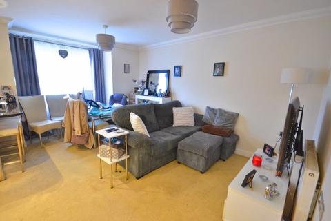2 bedroom ground floor flat for sale, Richmond Park Road, Bournemouth BH8