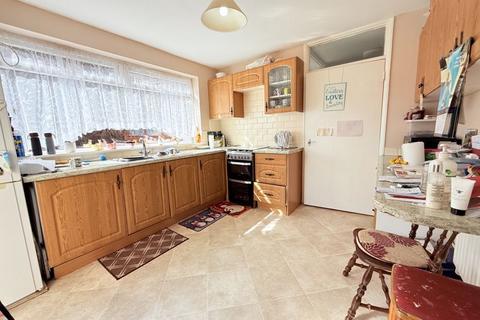 undefined, Avon Road, Greenford