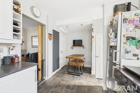 30 Glebe Road, Hull, HU7 0DX