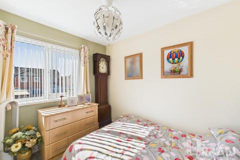 30 Glebe Road, Hull, HU7 0DX