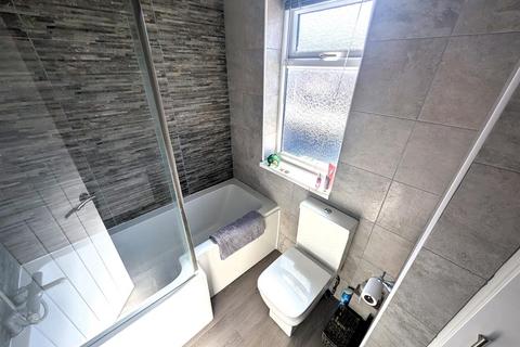 30 Glebe Road, Hull, HU7 0DX