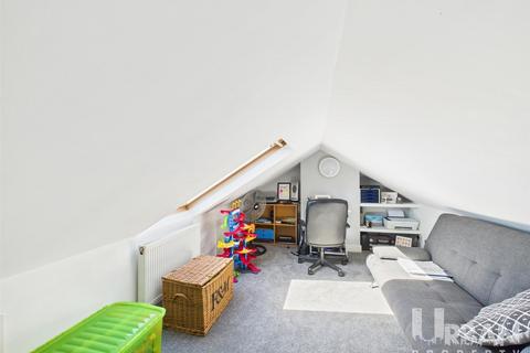 30 Glebe Road, Hull, HU7 0DX