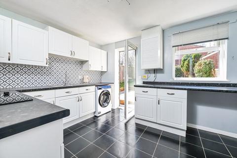 63 Ellington Drive, Basingstoke, RG22 4EZ