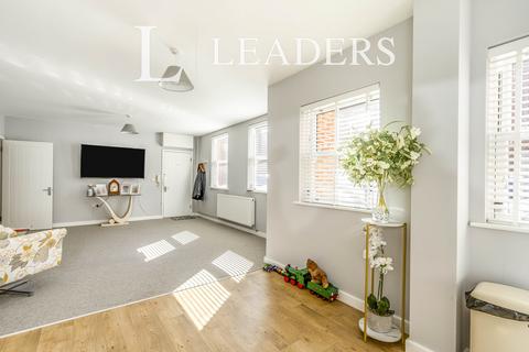2 bedroom apartment to rent, Chapel Street, Chichester PO19