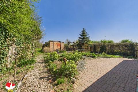 3 bedroom detached house for sale, Cheltenham Road East, Churchdown, Gloucester, GL2 9QF