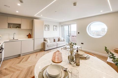 1 bedroom penthouse for sale, Princes Street, Dorchester
