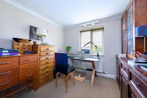 25 Bath Road, Bradford-on-avon, BA15 1SW