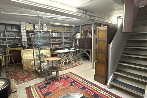 Retail property (out of town) for sale, Torquay TQ2