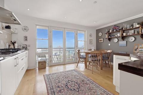 3 bedroom terraced house for sale, Castle Road, Cowes PO31