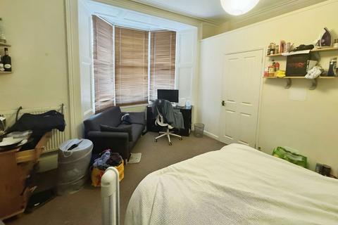 8 bedroom house of multiple occupation for sale, Bath Road, Old Town, Swindon, SN1 4AU