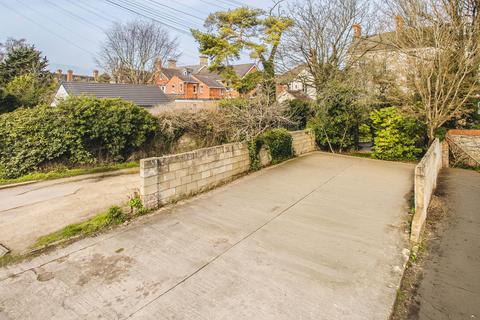 8 bedroom house of multiple occupation for sale, Bath Road, Old Town, Swindon, SN1 4AU