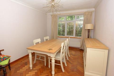 3 bedroom bungalow for sale, London Road, Chalfont St. Giles
