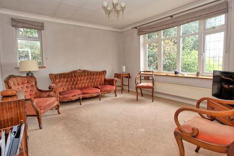 3 bedroom bungalow for sale, London Road, Chalfont St. Giles
