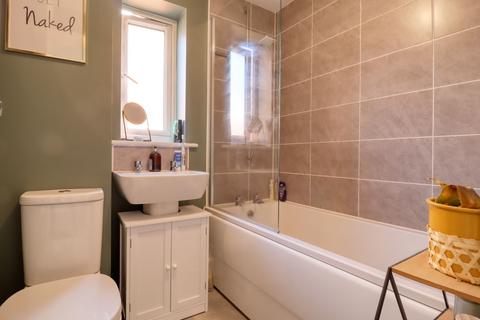 5 Bolehyde Close, Coate, Swindon, SN3 6FN