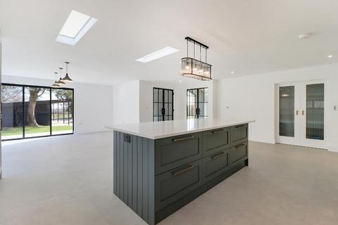 6 bedroom detached house for sale, Frittenden Road, Sissinghurst, Kent, TN17 2ES
