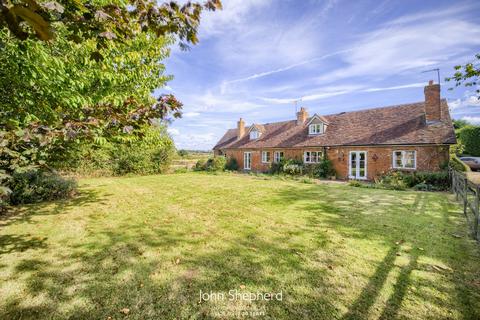 Woodland Gannaway, Norton Lindsey, Warwick, CV35 8JT