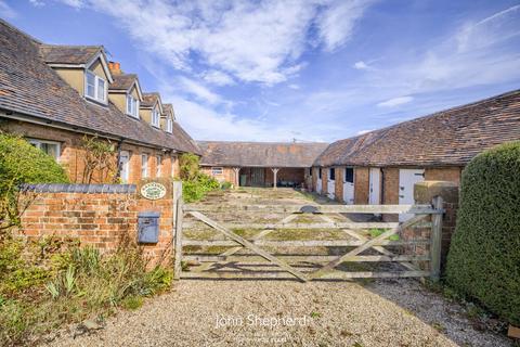 Woodland Gannaway, Norton Lindsey, Warwick, CV35 8JT