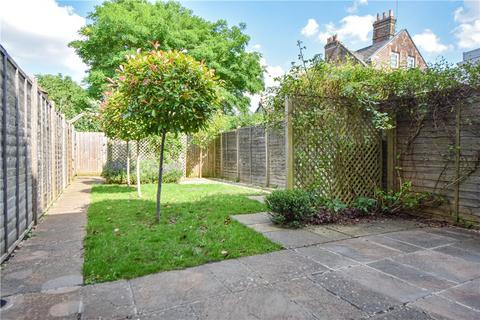 6 Crown Close, Pewsey, SN9 5FD