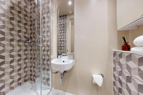 Studio to rent, Ark, Crossharbour Plaza, Canary Wharf, E14