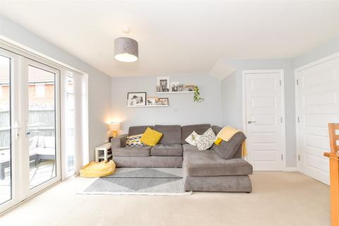 3 bedroom semi-detached house for sale, Captains Parade, East Cowes PO32