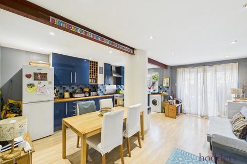 3 bedroom semi-detached house for sale, Wheatash Road, Addlestone, Surrey, KT15
