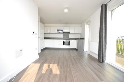2 bedroom apartment to rent, Adenmore Road, London SE6