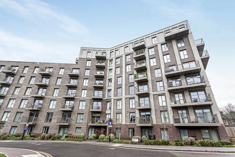 2 bedroom apartment to rent, Adenmore Road, London SE6