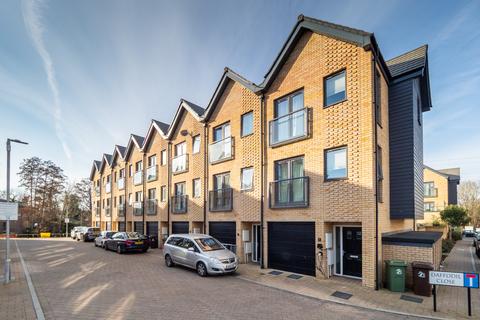 undefined, Daffodil Close, Mitcham CR4