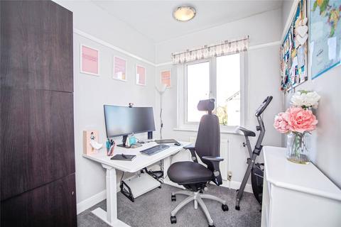 87 Whitehill Road, Gravesend, DA12 5PL