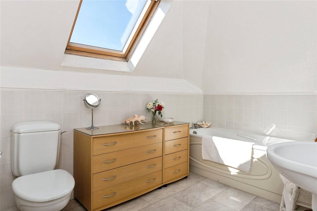 Ensuite Bathroom