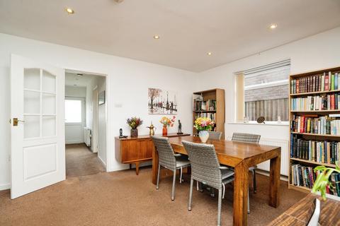 4 bedroom detached house for sale, Calver Crescent, Leicester LE9