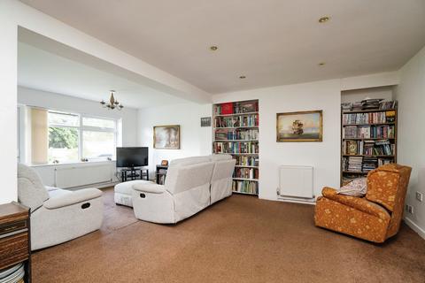 4 bedroom detached house for sale, Calver Crescent, Leicester LE9