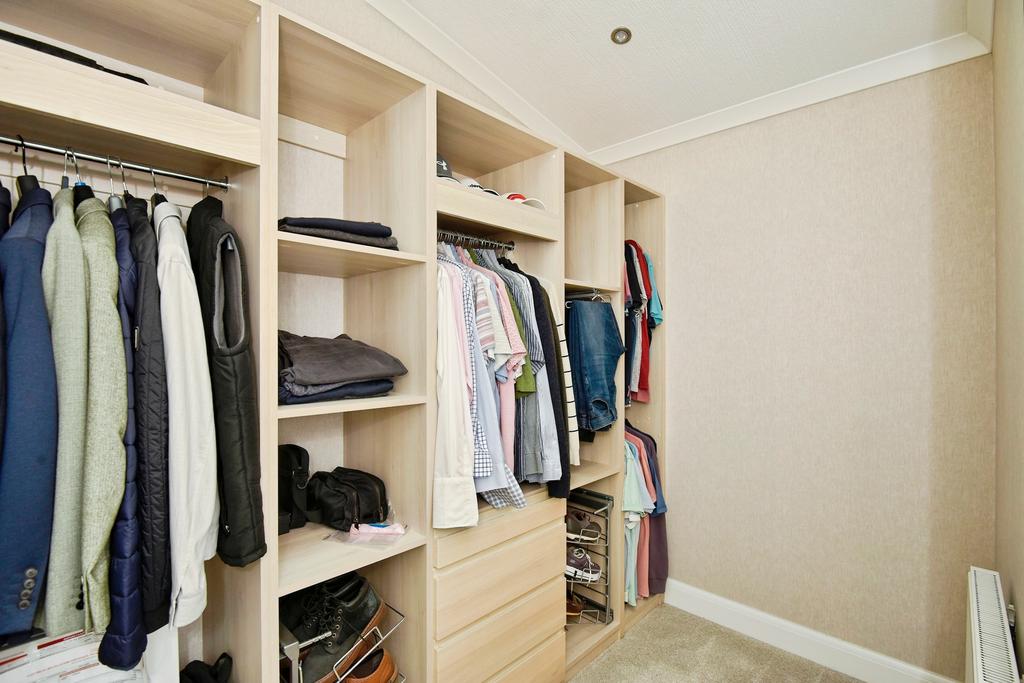En-Suite Dressing