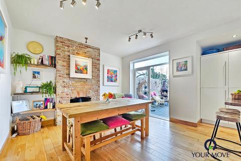 10 Avenue Road, Ramsgate, CT11 8ET