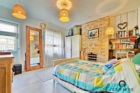 10 Avenue Road, Ramsgate, CT11 8ET