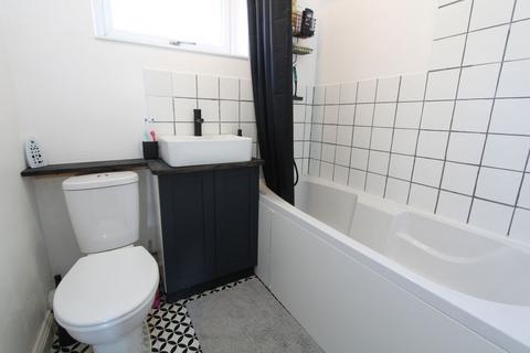 14 Bagleys Road, Brierley Hill, DY5 2PL