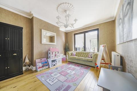 49 Chapel Farm Road, London, SE9 3NH
