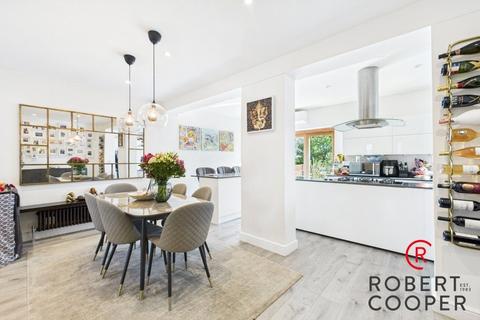 5 bedroom semi-detached house for sale, Lyndhurst Avenue, Pinner, HA5