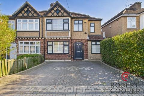 undefined, Lyndhurst Avenue, Pinner, HA5