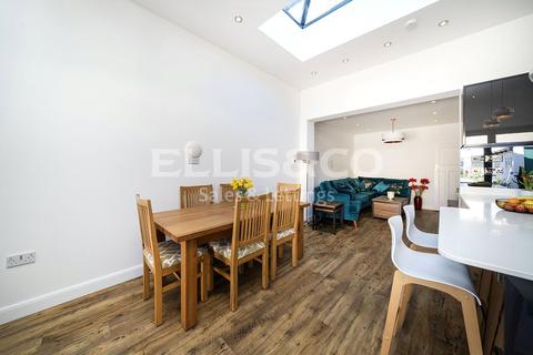 3 bedroom semi-detached house for sale, Hale Drive, Mill Hill, London, NW7