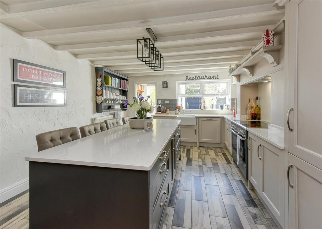 62 Sedgley Road-kitchen3.jpg