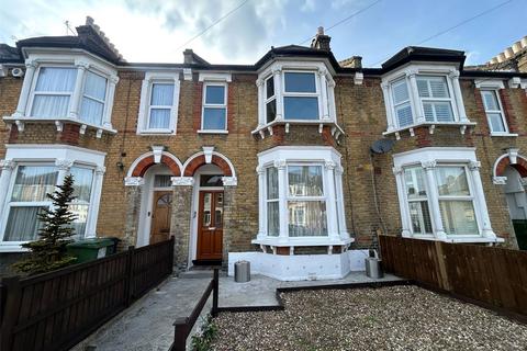 22a Laleham Road, London, SE6 2HT