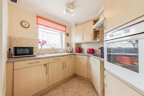1 bedroom flat for sale, Harold Road, Margate