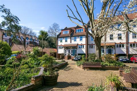 1 Millside Place, Isleworth, TW7 6BU