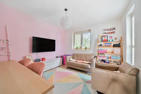1 Chervil Close, Godalming, GU7 1PS