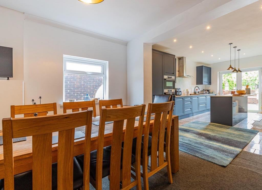 Dining Kitchen