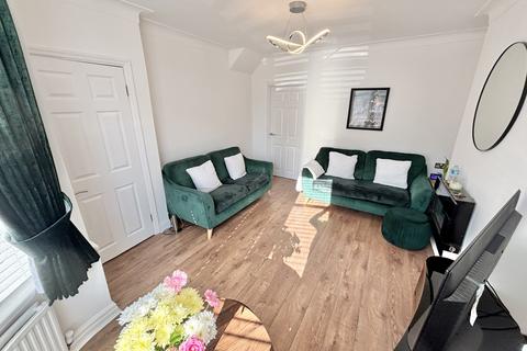 2 bedroom semi-detached house for sale, Stamford Avenue, South Shore FY4