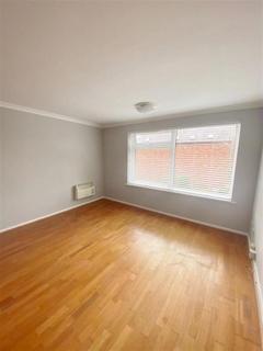 2 bedroom flat to rent, Chad Valley Close, Harborne, Birmingham, B17 9LN