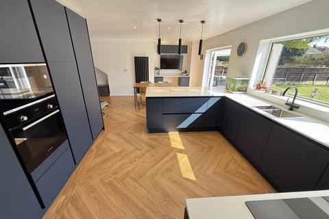 4 bedroom detached house for sale, Thornton Crescent, Gayton, Wirral
