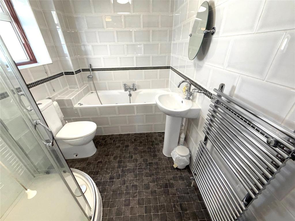 Grnd Floor Bathroom